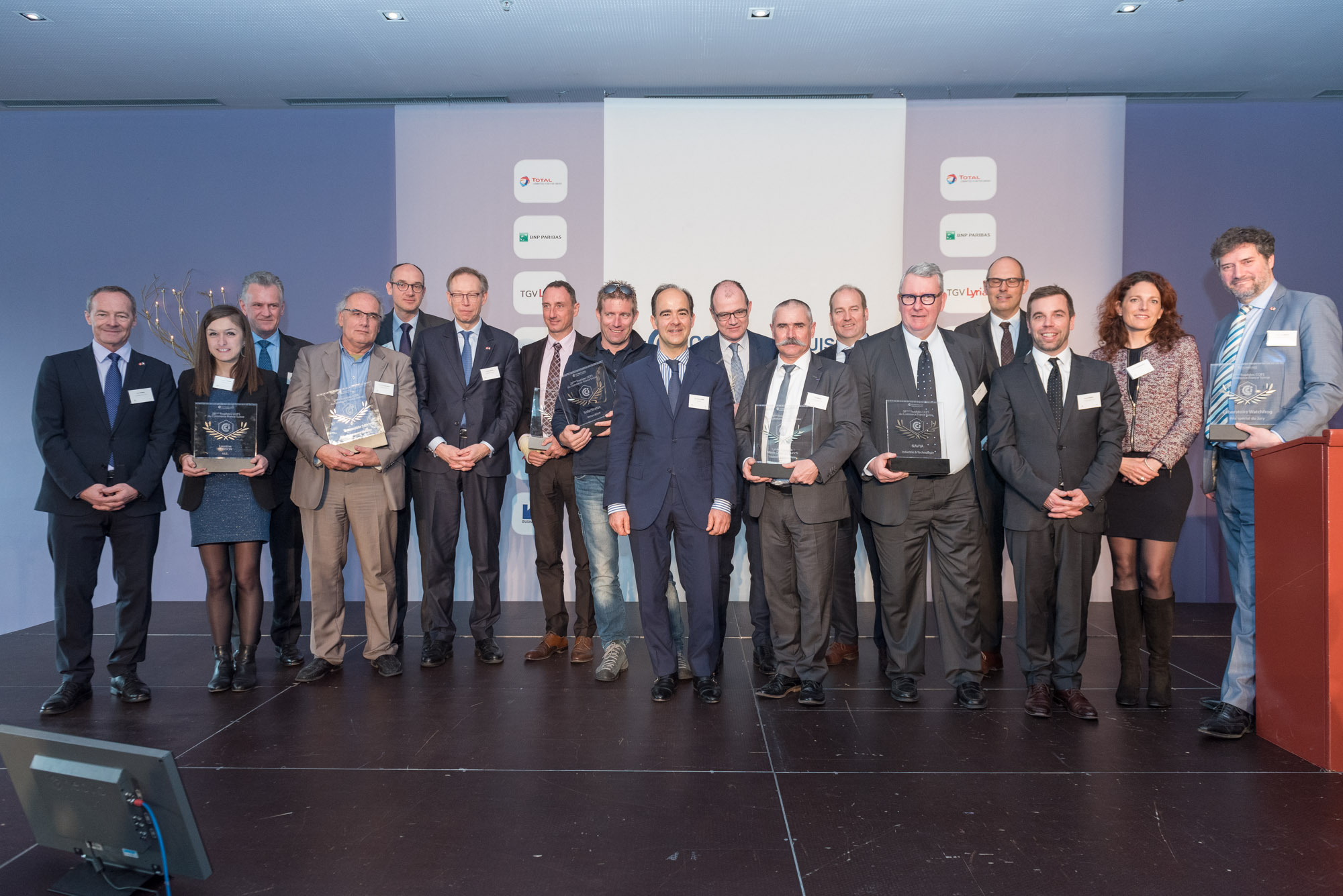 Lauréats de la 27ème édition des Trophées du Commerce France-Suisse Lauréats de la 27ème édition des Trophées du Commerce France-Suisse